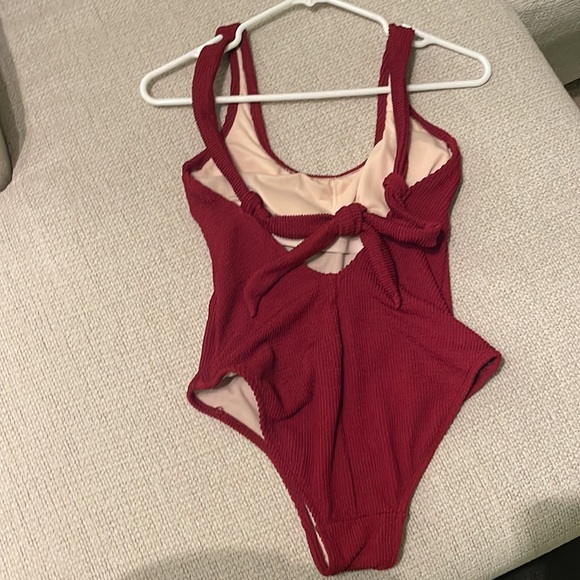 SWIMSUIT KONA SOL RIBBED ONE PIECE SIZE SMALL - Picture 4 of 7
